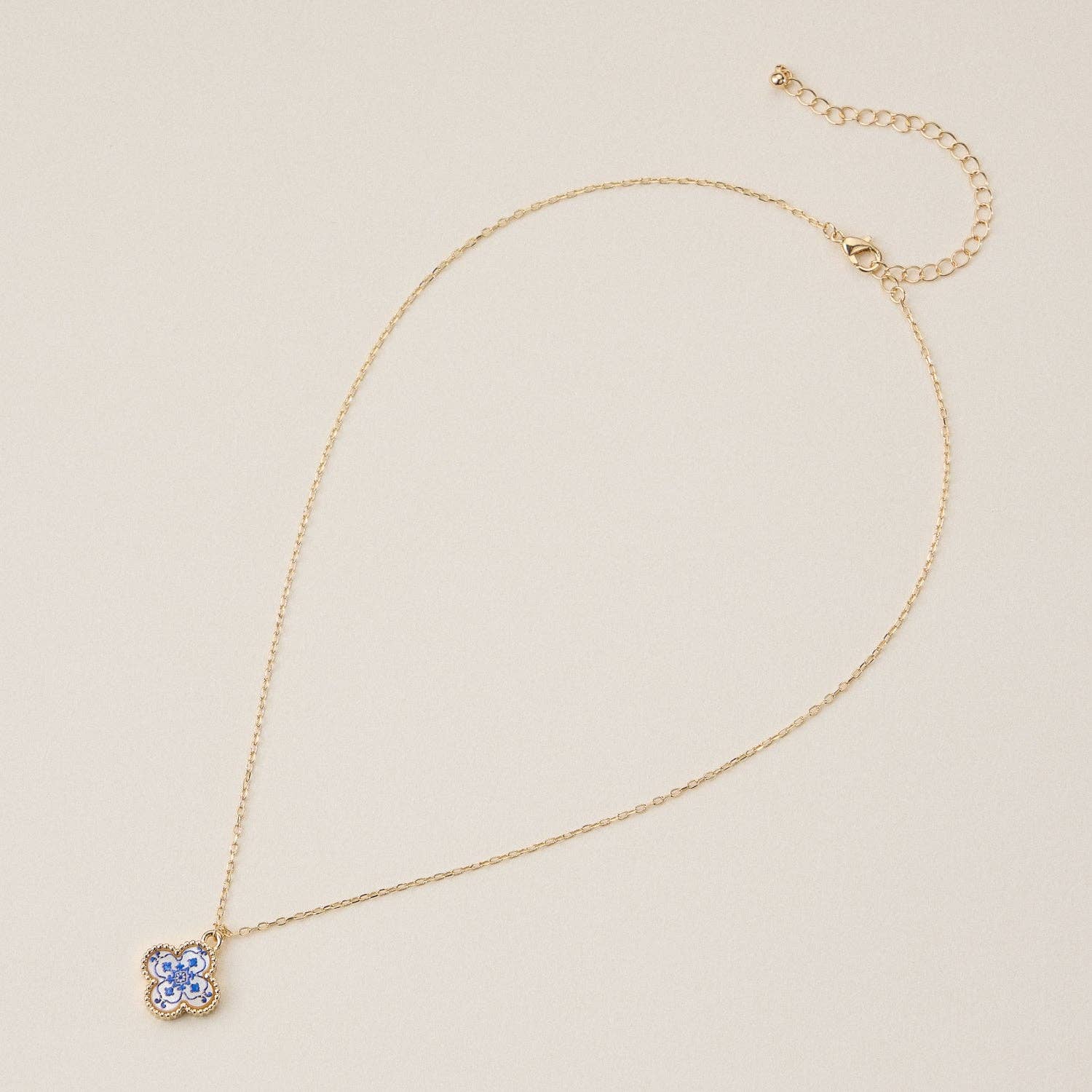 Shell Charm Pendant Necklace with Gold Chain