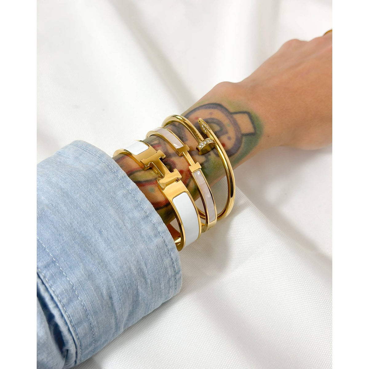 ICONIC CUFF BRACELET ZIRCON