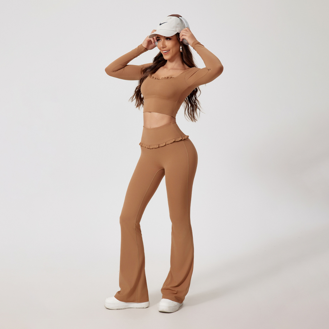 Women's Sport Set:Long Sleeved Cropped Top And Flared Pants