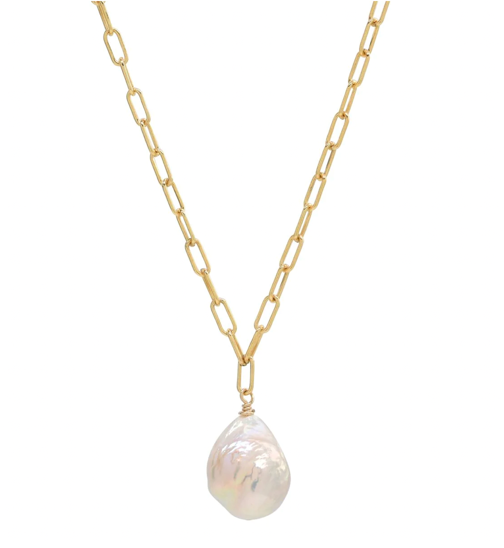 Sea Lustre Mali Fresh Water Pearl Necklace in Gold - Elegant Necklace Featuring Freshwater Pearls and Gold Accents, Perfect for Adding a Timeless Touch to Any Outfit